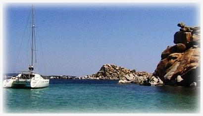 Ankern unter dem Geierkopf - ein Nacht vor Anker auf den Lavezzi ist immer ein besonderes Erlebnis.