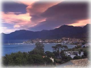 Mistralstimmung �ber der Stadt   Blickrichtung NordOst   -    Grossfoto durch anklicken